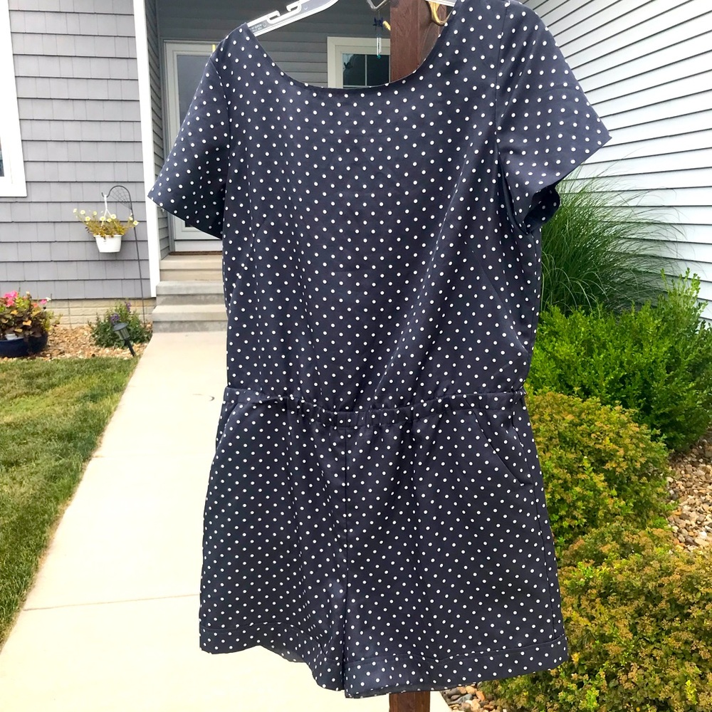 Loft silk gray polka dot romper size 14